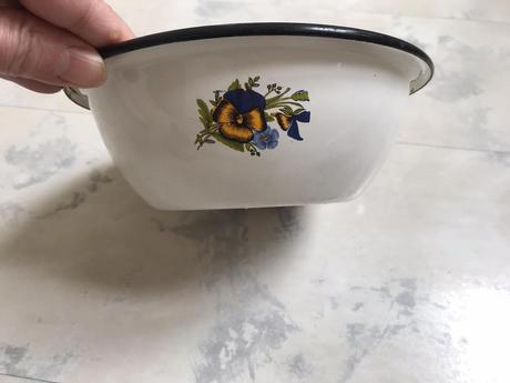 Stará smaltovaná miska,