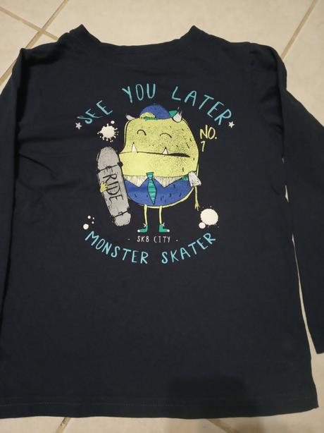 Tričko príšerky- super stav, 122