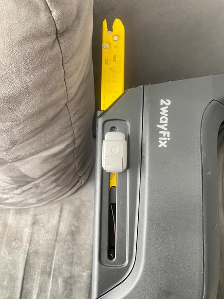 Maxi cosi základňa (base) 2wayfix, maxi cosi