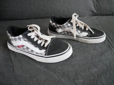 Šnurovacie topanky, 38