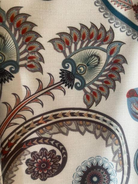 Pekná štýlová blúzka, s