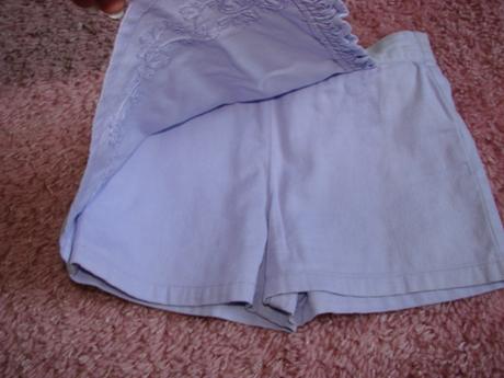 Fialová sukňa alebo kraťasy, early days,98