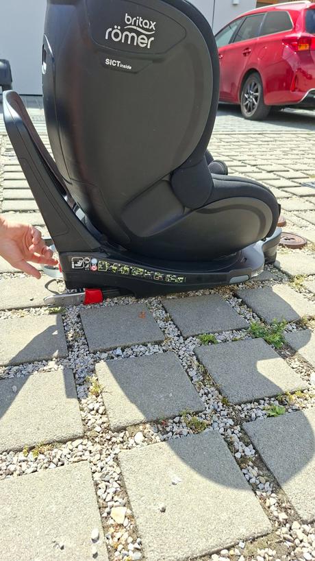 Rotačná autosedačka britax-römer dualfix m, britax