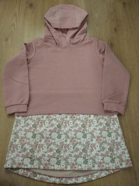 Dievčenské tričká, 98