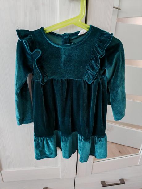 Zamatove zelene saty 80 az 98 sadnu, 