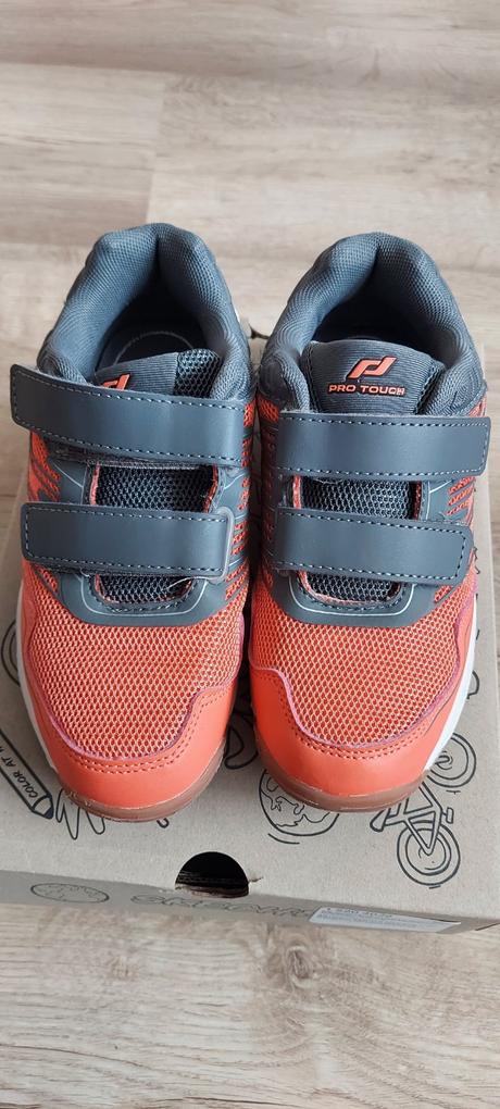 Tenisky halovky pro touch, 31