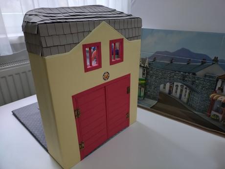 Stanica pre požiarnika sama, 