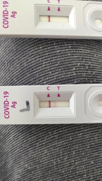 Je tento antigénový test negatívny?