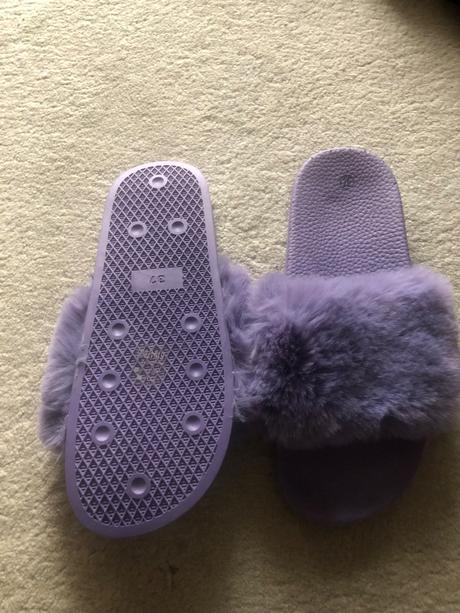 Chlpaté papuče, 37