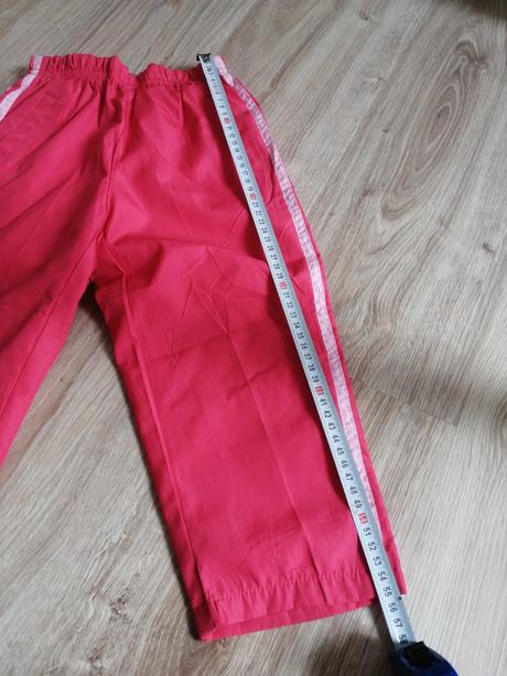 Dievčenská súprava, 98