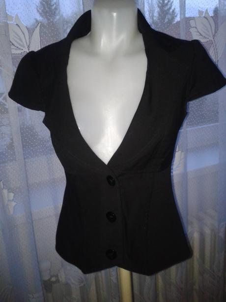 Darujem čierne letné podšité sačko veľ. 36/38, s