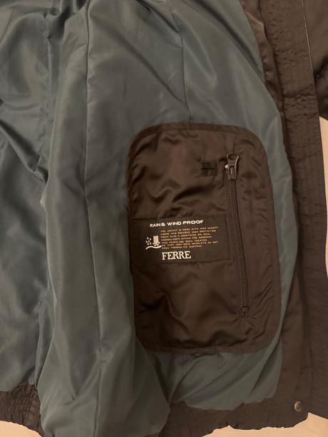 Zimna vetrovka gianfranco ferre, xs