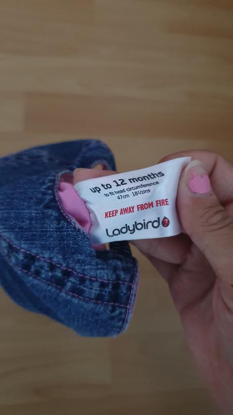 Šiltovka, ladybird,74