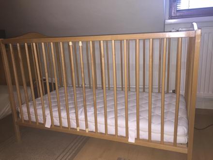 Drevená postieľka, šírka (cm): 60,dĺžka (cm): 120