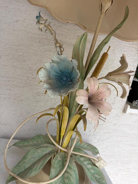 Unikatna 85 cm velka stojaca vintage kovova lampa,