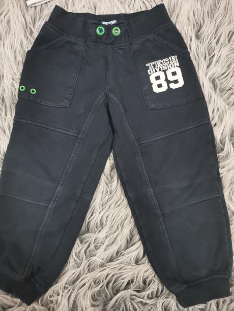 Tričko + tepláky, 104–116