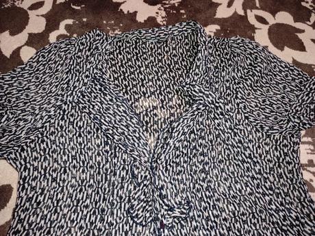 Priesvitná blúzka, 40