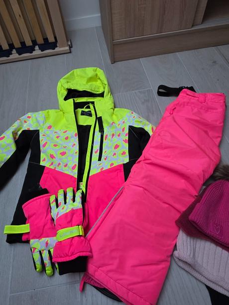 Dievcenska suprava lyziarska 128-134, lewro,128