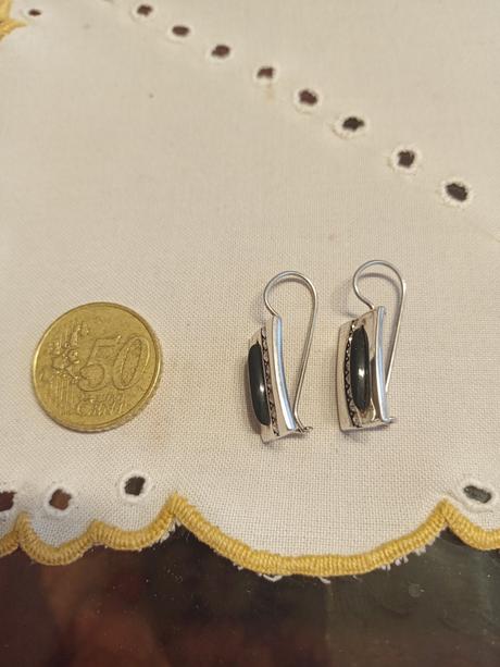 Náušnice striebro s ónyxom, 