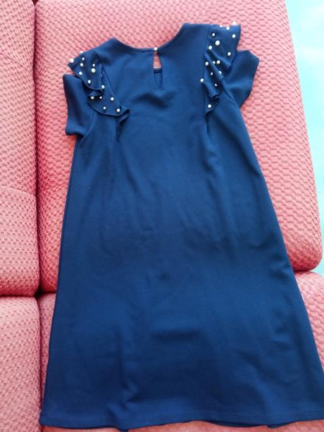 Letné kráľovsky modré elegantné šaty s perličkami, 134