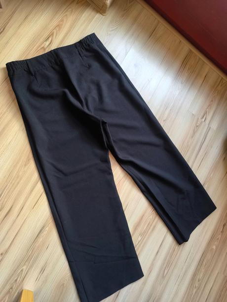 Čierne široké nohavice, l