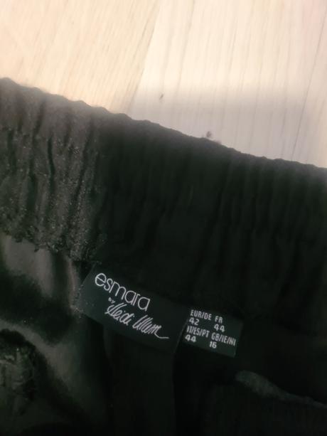 Dlhé elegantné nohavice, esmara,42