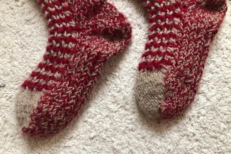 Červeno - sivé handmade unisex ponožky 24 - 27, 25