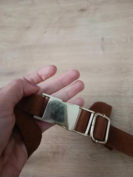 Ľadvinka so strapcami, house