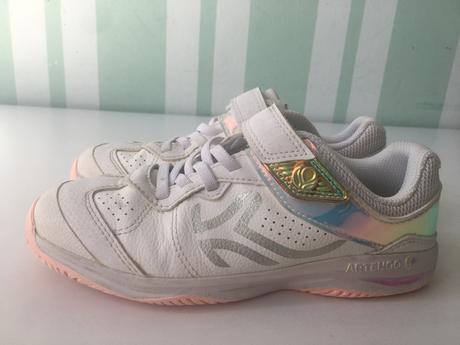 Biele tenisky nosené len na telesnú vd 20,5 cm, decathlon,33