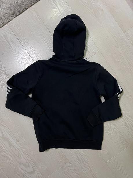 Mikina adidas veľmi obľúbená, adidas,152