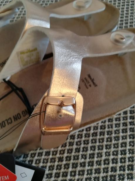 Metalické šlapky, 38