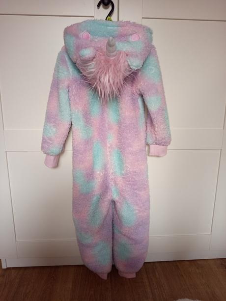 Overal jednorožec, f&f,110