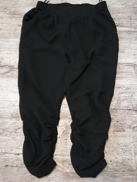 Padavé 3/4 ťové nohavice, 38