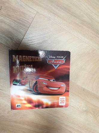 Magneticka knizka s magnetkami disney pixar,