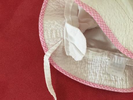 Dievčenský klobucik, 48