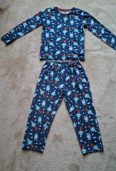 Pyžamo, sinsay,122