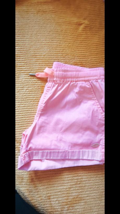 Krátke nohavice, lotto,152