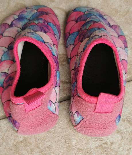 Coqui s topánkami vhodnými do vody, coqui,25