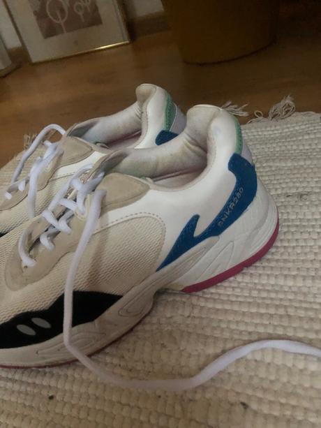 Biele tenisky, pull&bear,37