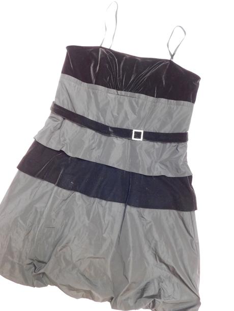 Pekne slavnostne saty, 42