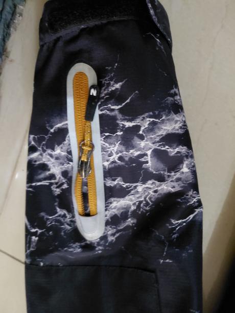 Predam značkovú bundu, 152