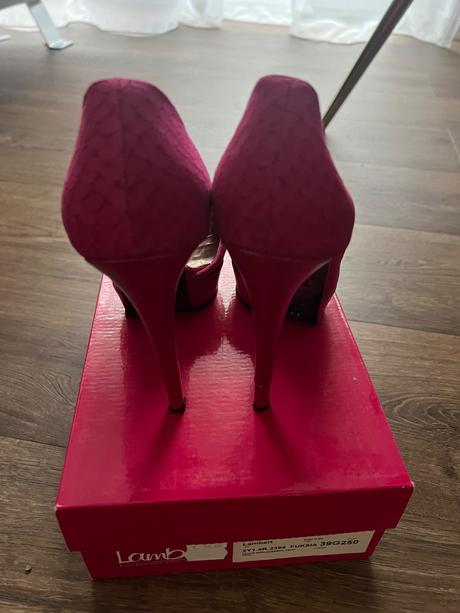 Vysoké magentové sandále, 39