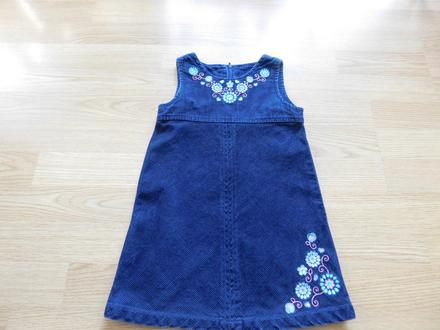 Menčestrové šaty, 92