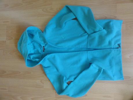 Dámsky hrubší sveter s kapuckou zn. kangol, m