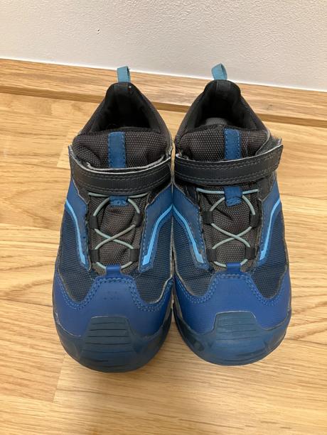 Nepremokave turisticke topanky, quechua,31