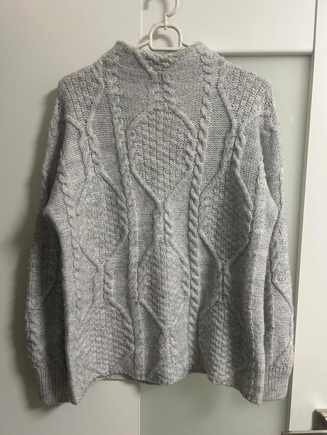 Sivý sveter so stojačikom, reserved,s