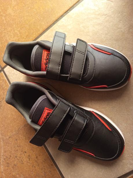 Chlapčenské tenisky, adidas,32