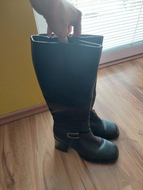 Kozene cizmy na podpatku c.39, 39