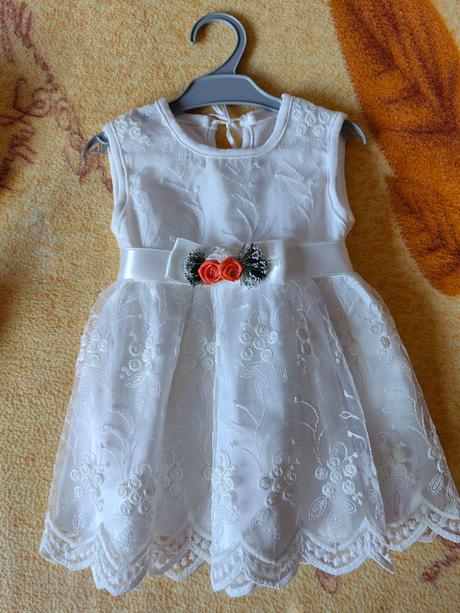 Šaty pre dievčatko, 74