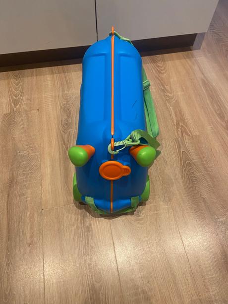 Odrážadlo+kufor v jednom,